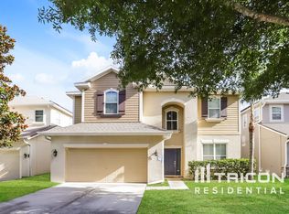 7982 Camden Woods Dr, Tampa, FL 33619
