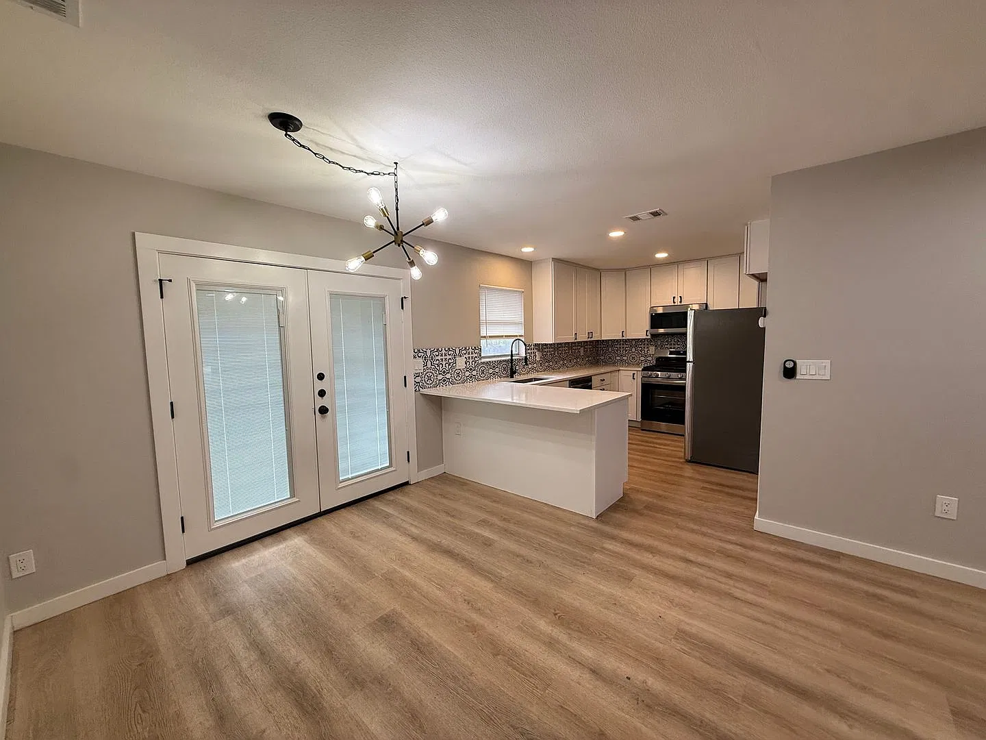 207 Schirra Pl 78753 | 3 Beds 2 Baths 1 Car garage $2195 — Photo 1