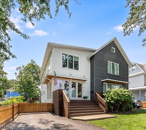 8 Willard Pl Photo 1