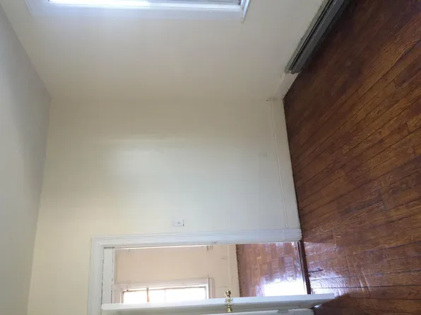 741 E 102nd St, Brooklyn, NY 11236