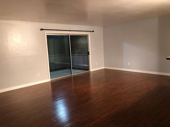 Living room without furniture