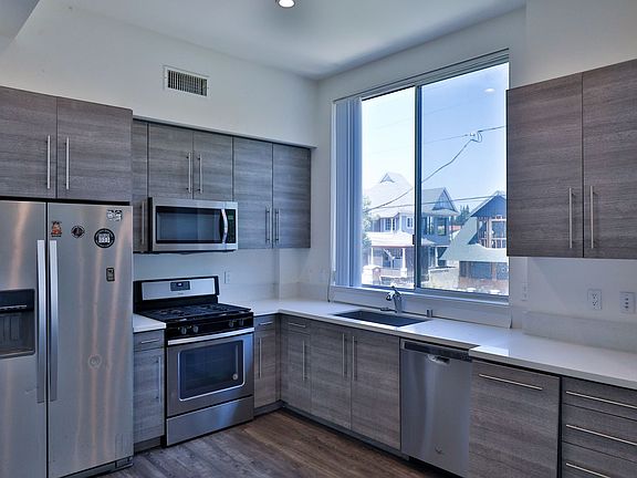 2nd image of 1208 W 25th St #Bdb966433
