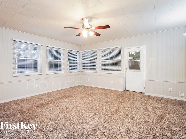 7207 Skipper Ct — Photo 7