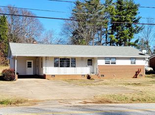 208 Oneal Rd, Greer, SC 29651