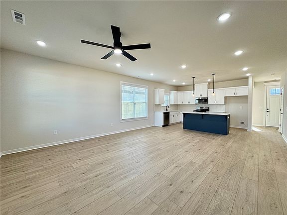 5th image of 6000 SW Chiefs Ave