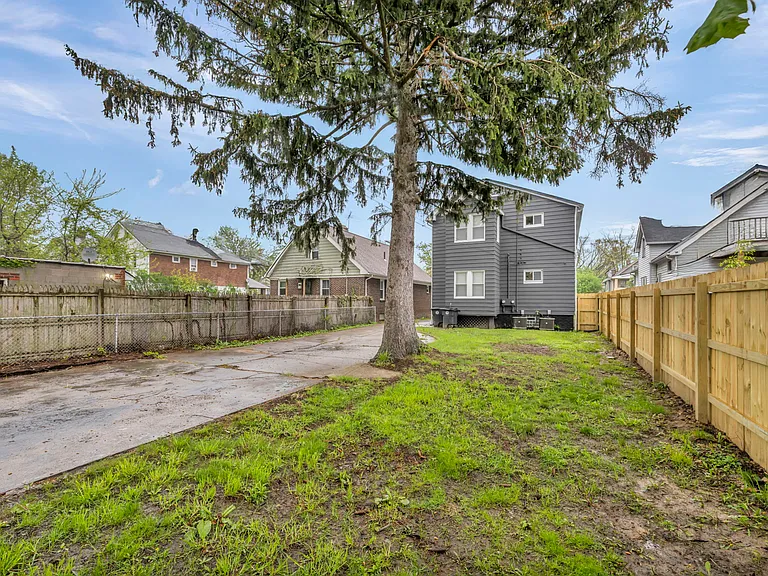 1080 E 169th St #1 — Photo 28