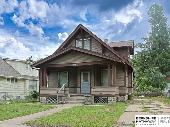 5327 N 27th St, Omaha, NE 68111