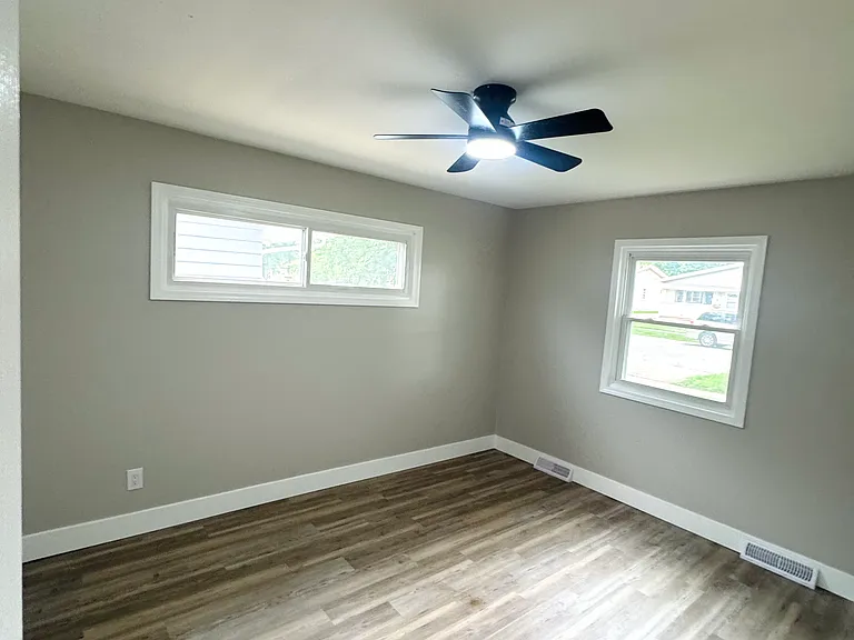 6612 Illinois Ave — Photo 10