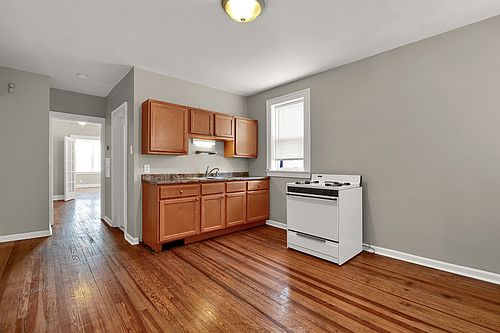 1st image of 4245 Ellenwood Ave