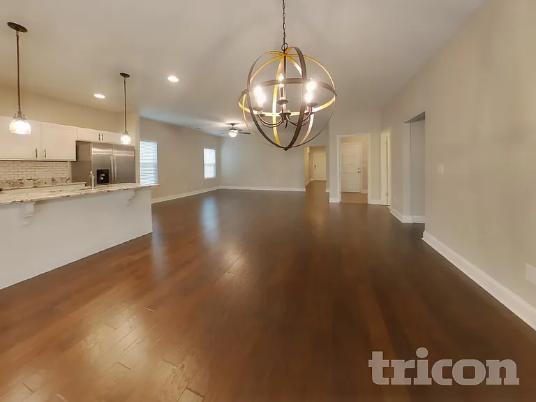265 Bexley Way — Photo 4