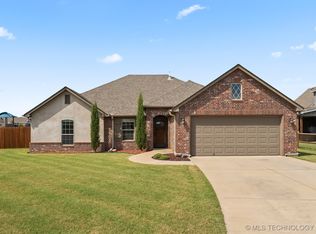 13801 N 132nd Ave E, Collinsville, OK 74021