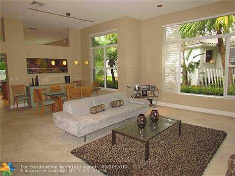 4th image of 2524 Bay Pointe Ct