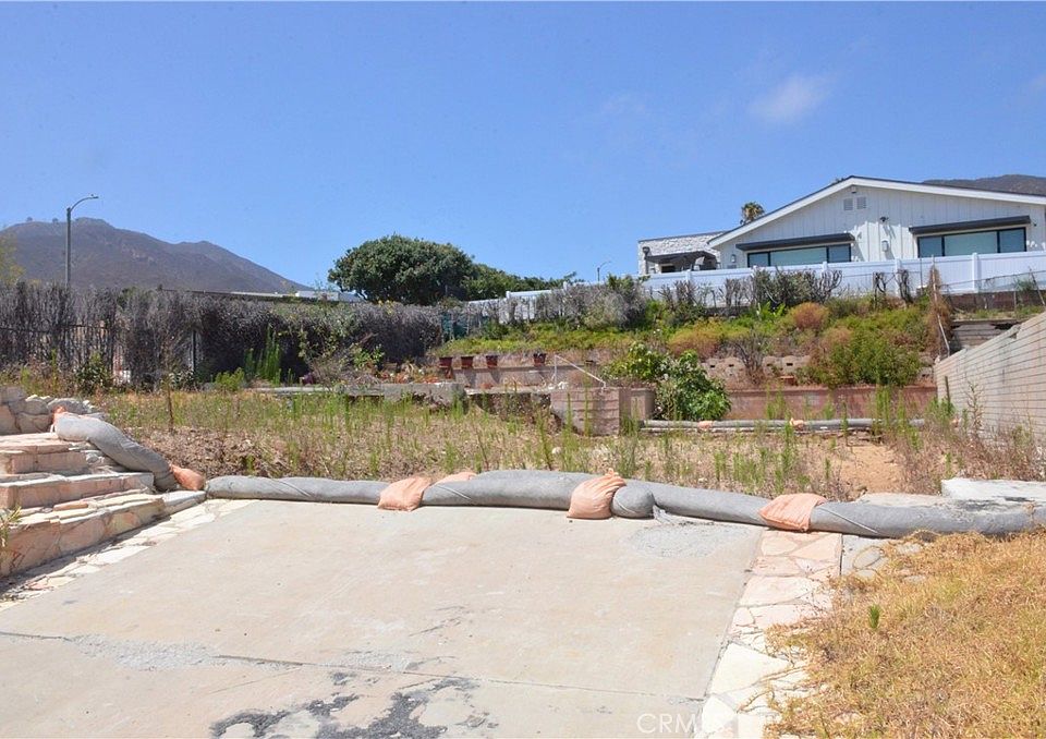 2nd image of 18449 Kingsport Dr Lot 2
