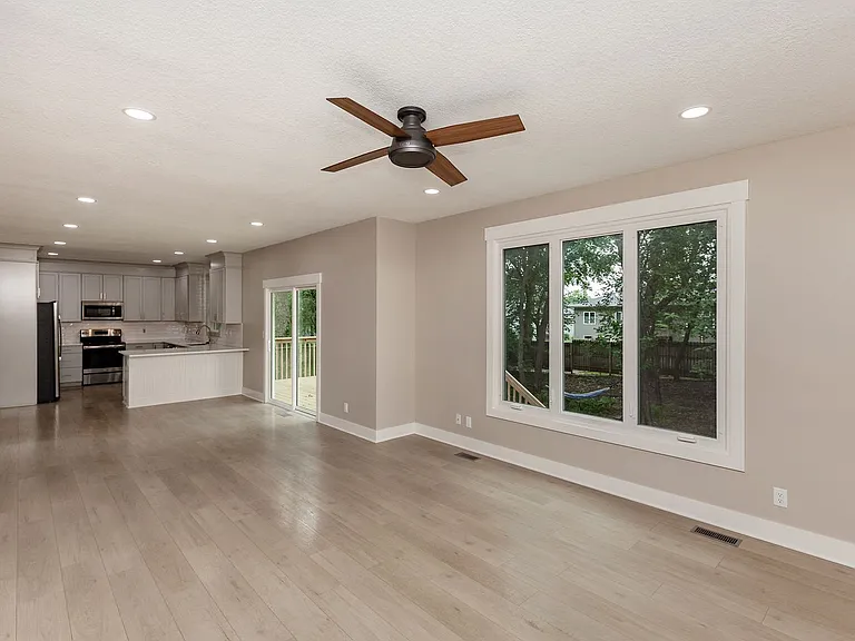 14440 Briarwood Ln — Photo 9