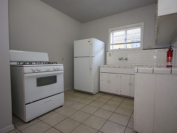 4th image of 109 Andrews St APT 3