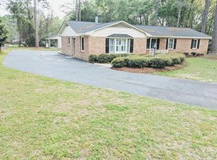 966 Summerhill Rd, Thomasville, GA 31757