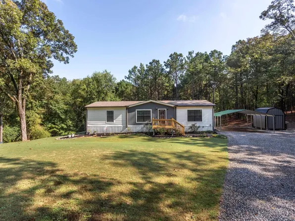 405 Glade Rd, Talladega, AL 35160