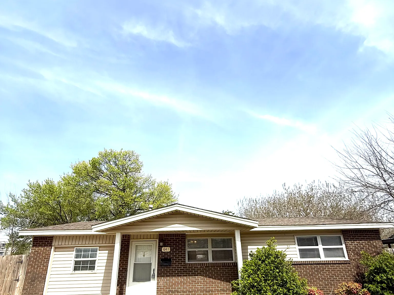 3 bed, 1075 sqft, $1,450 — Photo 2
