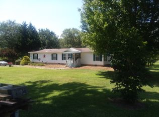 3712 Pisgah Dr, Canton, NC 28716