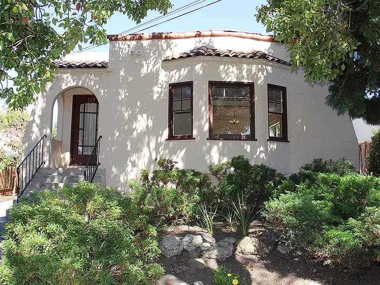 805 San Carlos Ave — Photo 1
