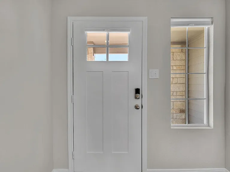 585 Apache Plum Dr — Photo 6