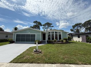 914 Via La Paz, North Fort Myers, FL 33903