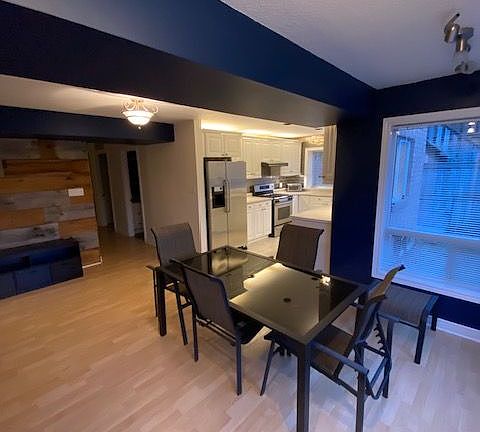 3rd image of 24 Coburn Cres