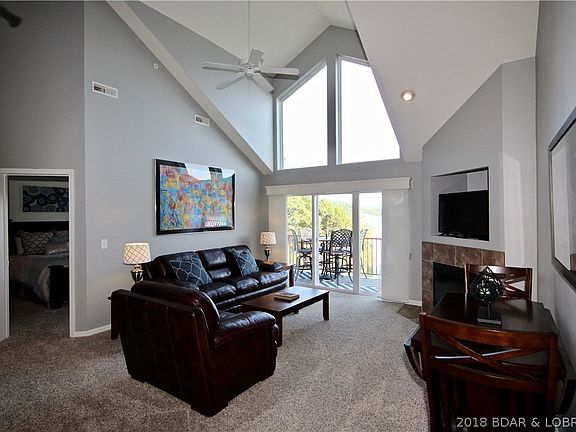 3rd image of 708 Clearwater Dr #4B