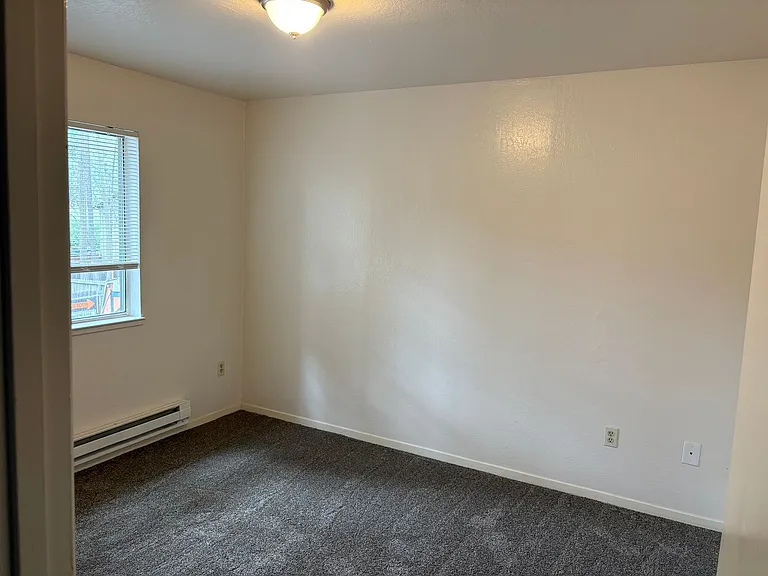 3572 Shirley Ave — Photo 9