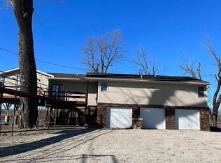 1269 River Rd, Gulfport, IL 61425