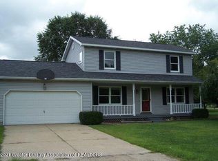 104 Kerry St, Eaton Rapids, MI 48827