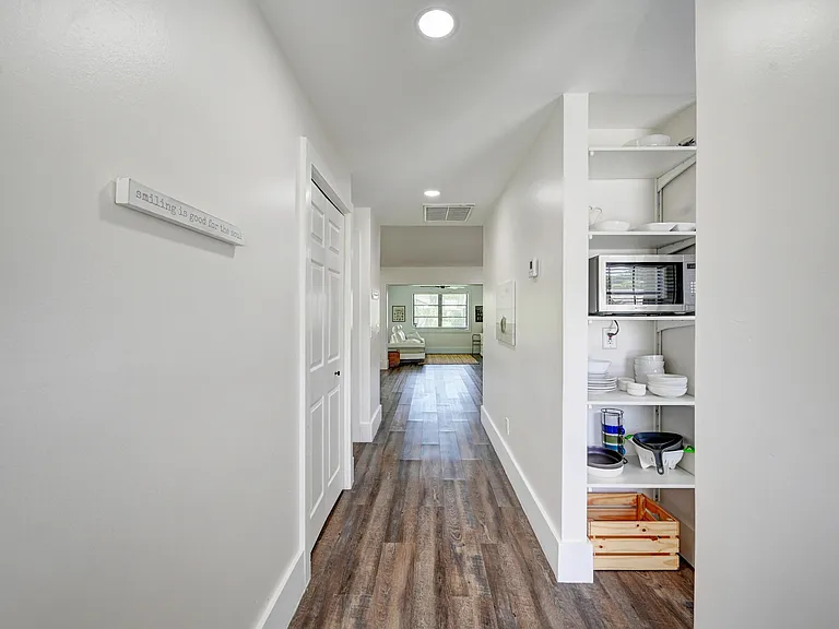 2756 Carnation Ct — Photo 2