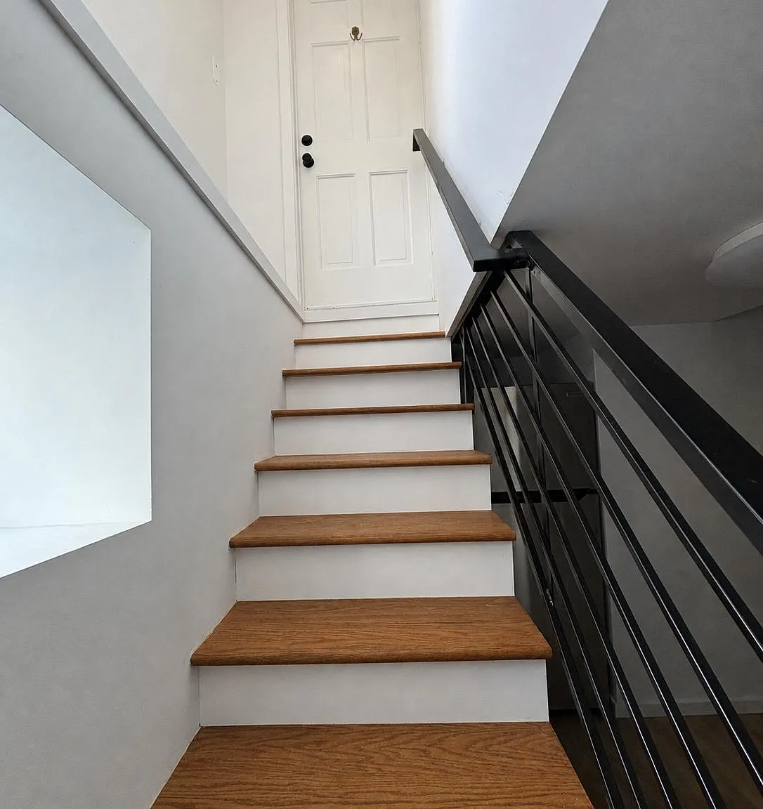 2 bed, 1.0 bath, 1008 sqft, $1,100 — Photo 3