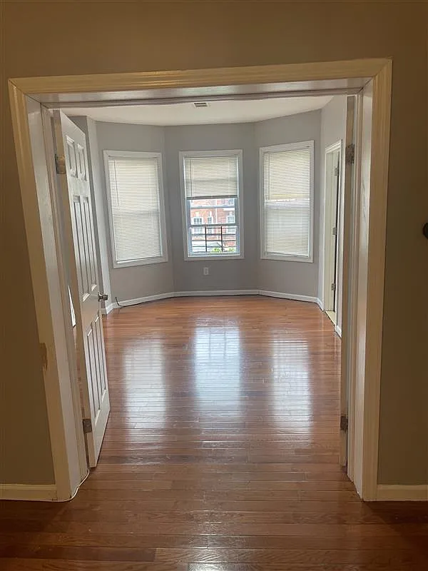 3 bed, 1131 sqft, $2,299 — Photo 1