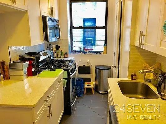 Rented by 24 7 NYC Realty Inc. | media 40