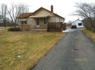 1134 S Genesee Rd, Burton, MI 48509