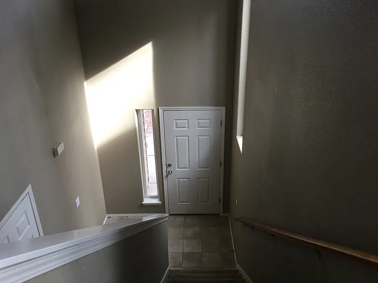375 SW Garfield — Photo 7