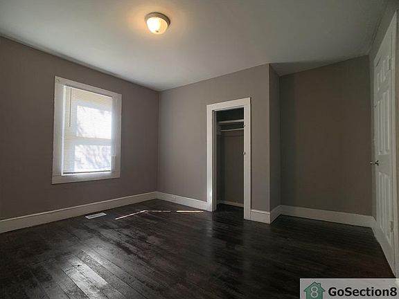 4th image of 419 N Vance St