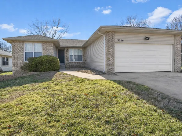 3206 E Lark Street, Springfield, MO 65804