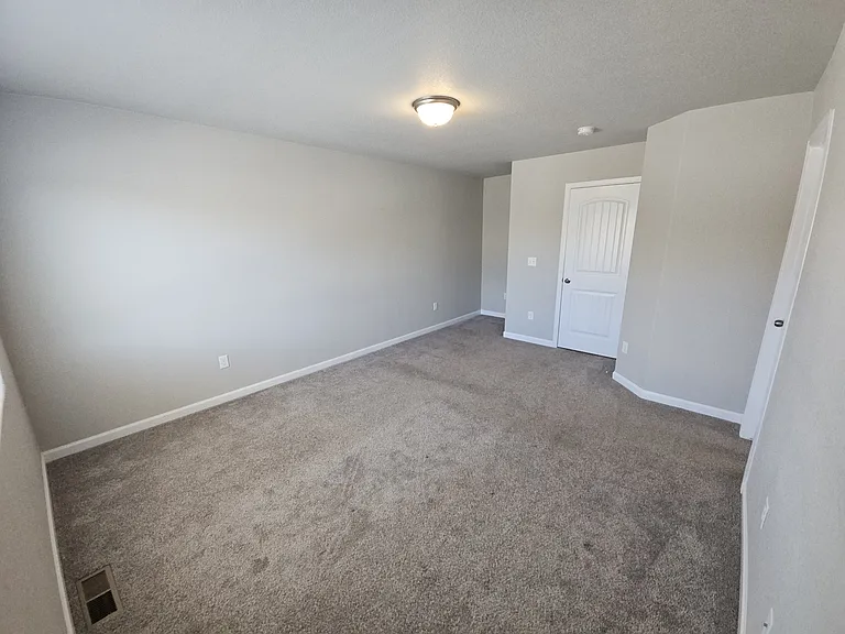 1055 Petra Hts — Photo 10