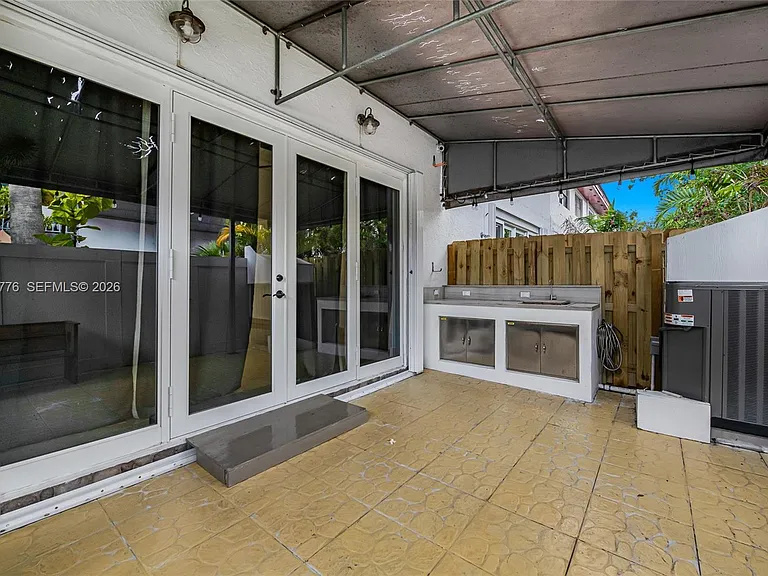 8411 SW 208th Ter — Photo 27