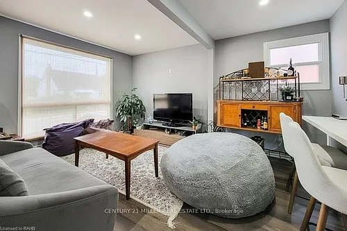 67 E 13th St #MAIN FLOOR Photo 1 67 E 13th St #MAIN FLOOR Photo 1