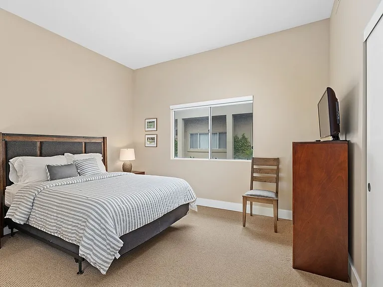 20 Pebble Beach Dr — Photo 13