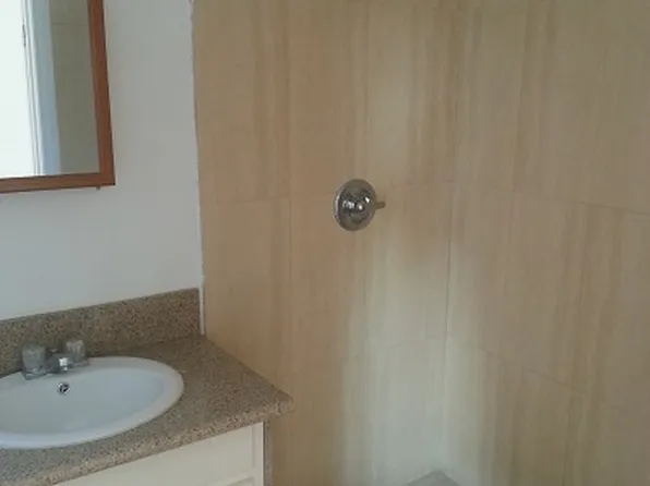 131 James Dr APT A, Ventura, CA 93001