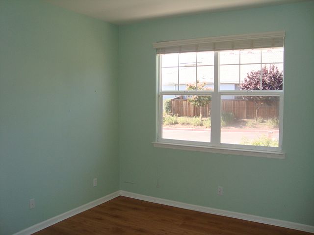 1st image of 307 Savanna Dr