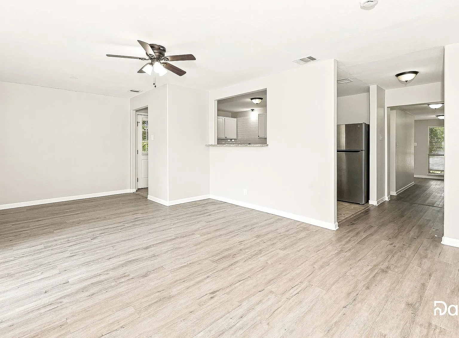 3 bed, 2.0 bath, 1918 sqft, $1,890 — Photo 4