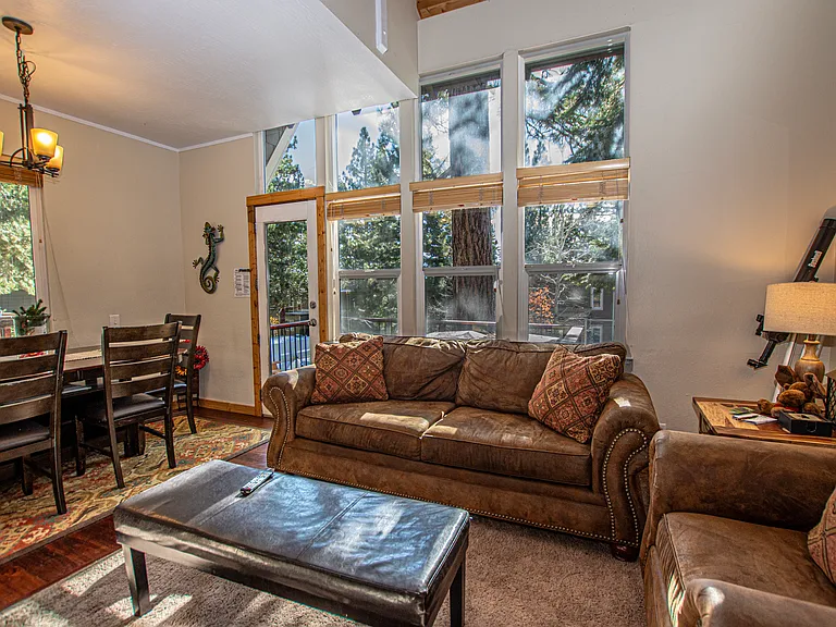 3115 N Lake Blvd #61 — Photo 2