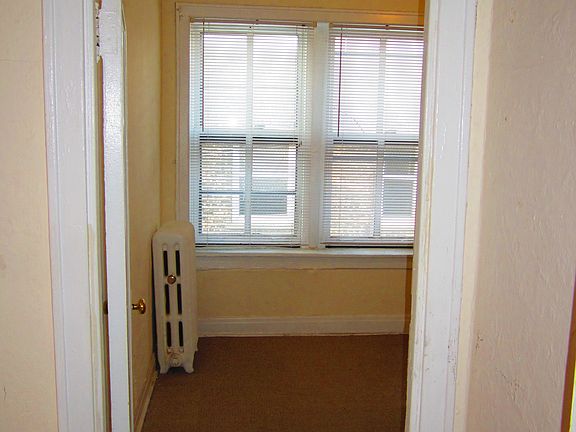 5th image of 1414 W Pratt Blvd APT 220