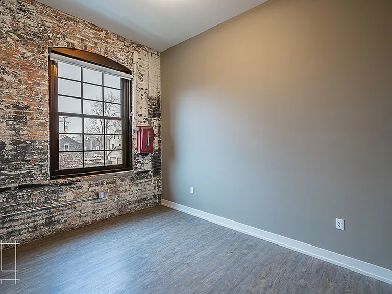 180 Detroit Ave — Photo 20