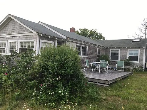 8 Village Way Photo 1
